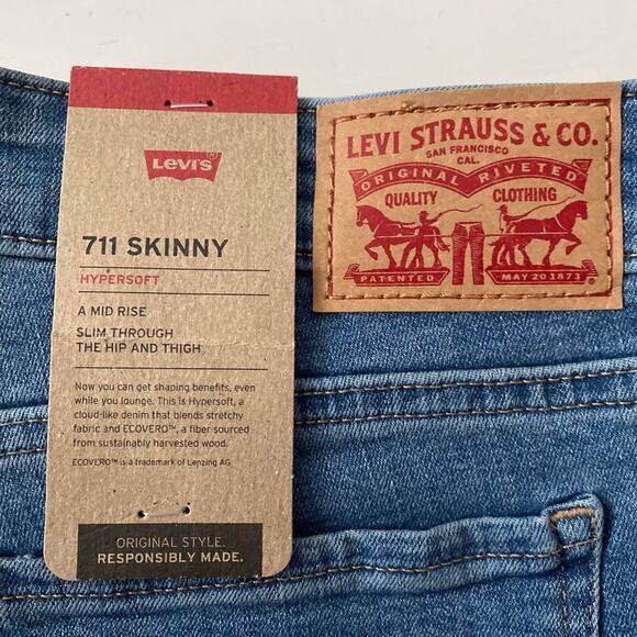 Levi’s 711 Skinny Jeans Women’s 32/30 Short NWT - Picture 4 of 9